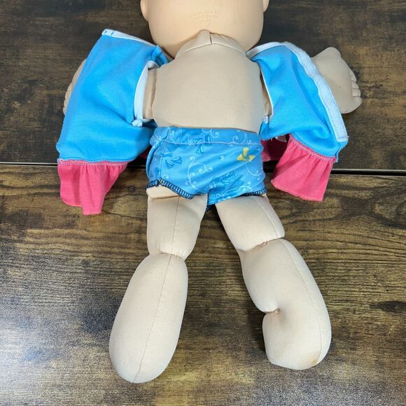 2014 OAA CABBAGE PATCH DOLL SILK HAIR BLUE EYES BROWN Curly HAIR - Picture 9 of 15